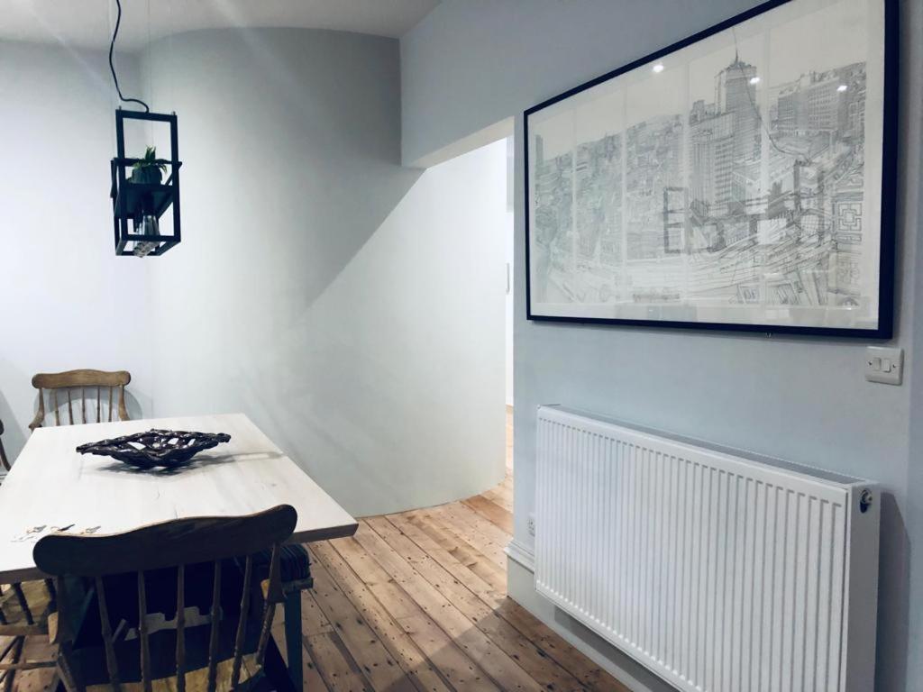 3 Bath Contemporary Victorian Near Attractions Apartamento *